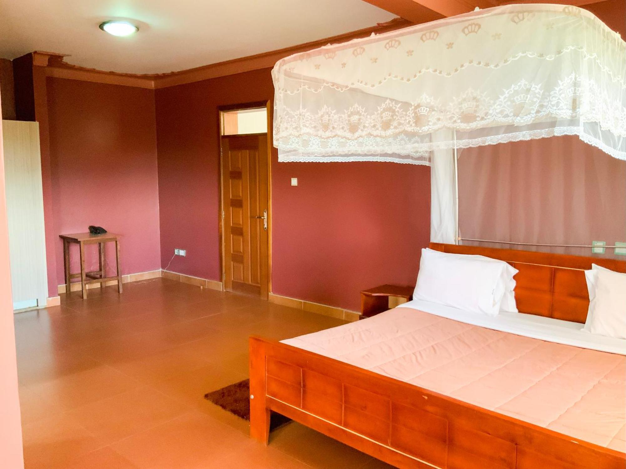 Hendo Hotel เอนเทบเบ้ ภายนอก รูปภาพ