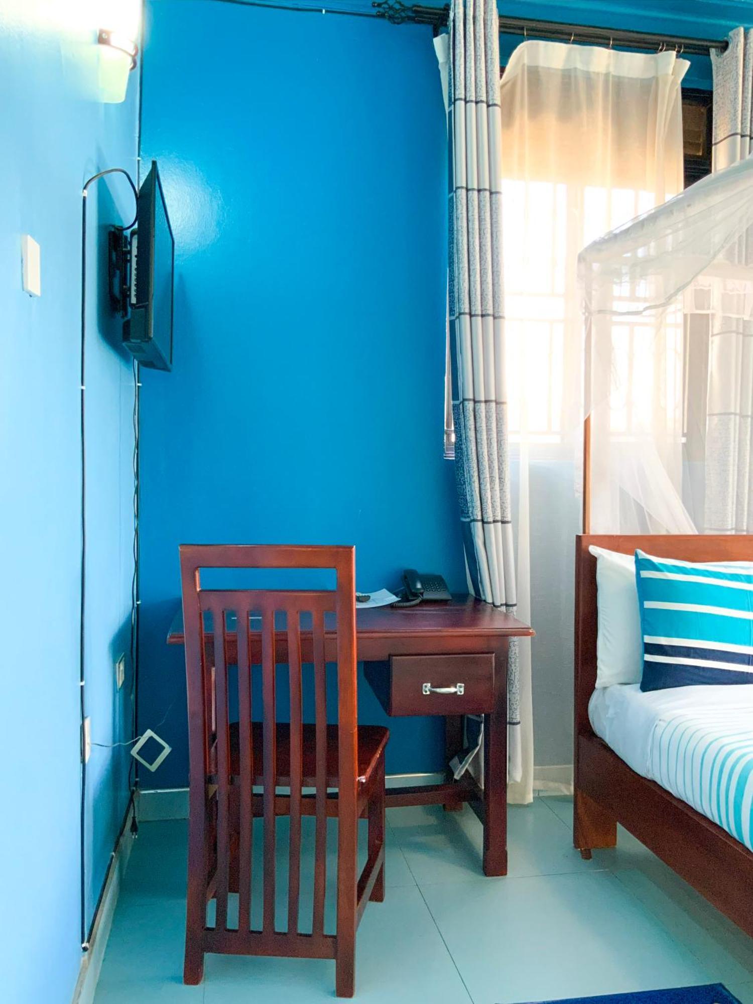 Hendo Hotel เอนเทบเบ้ ภายนอก รูปภาพ