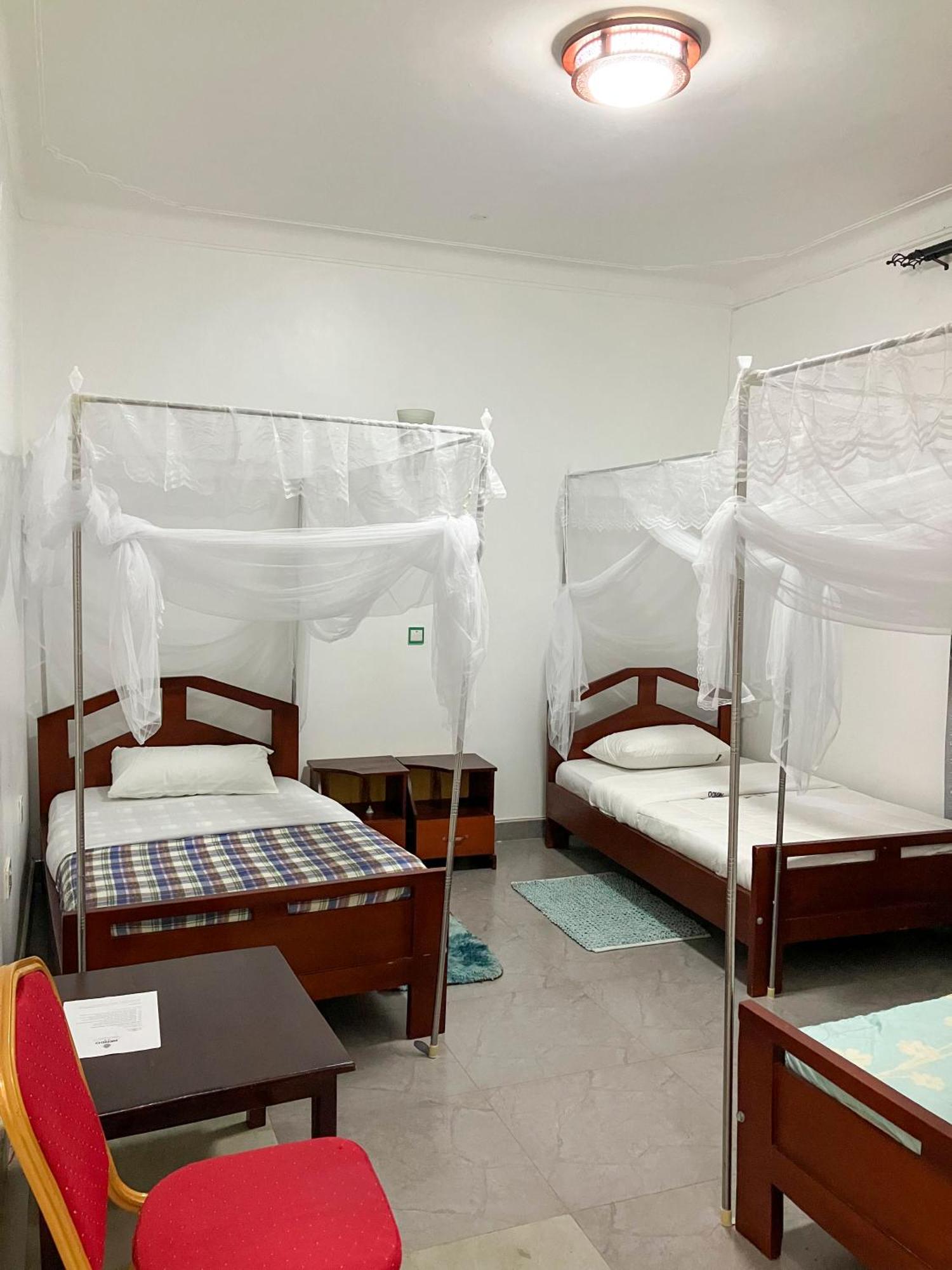 Hendo Hotel เอนเทบเบ้ ภายนอก รูปภาพ