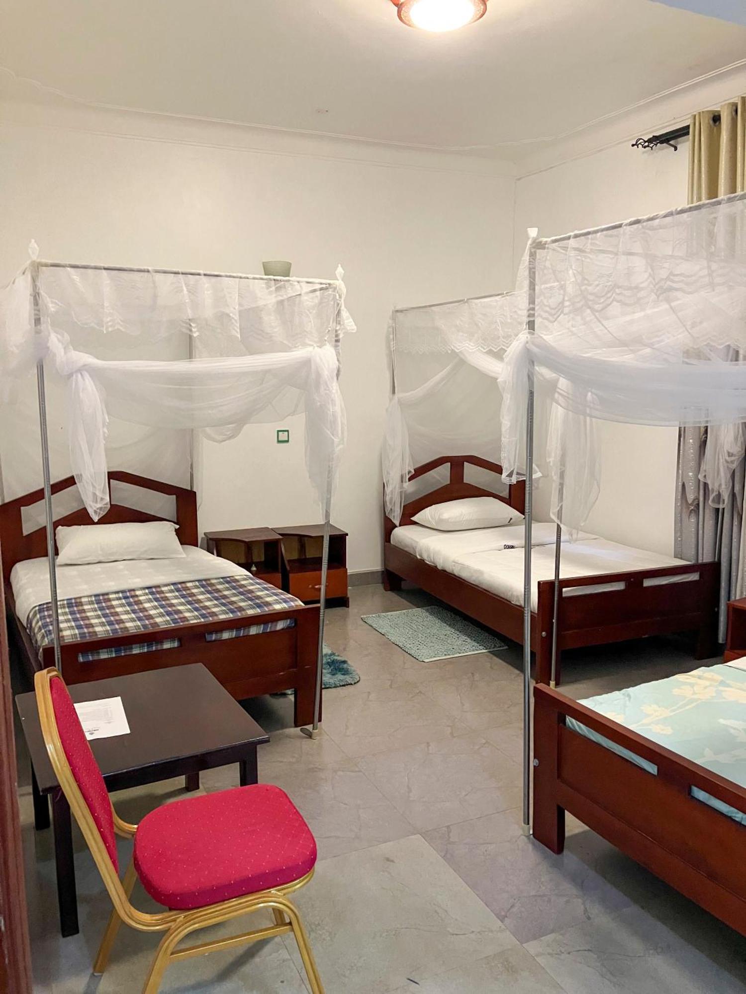 Hendo Hotel เอนเทบเบ้ ภายนอก รูปภาพ