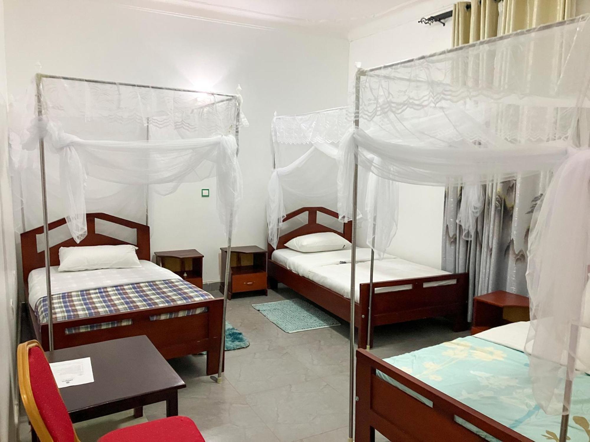 Hendo Hotel เอนเทบเบ้ ภายนอก รูปภาพ