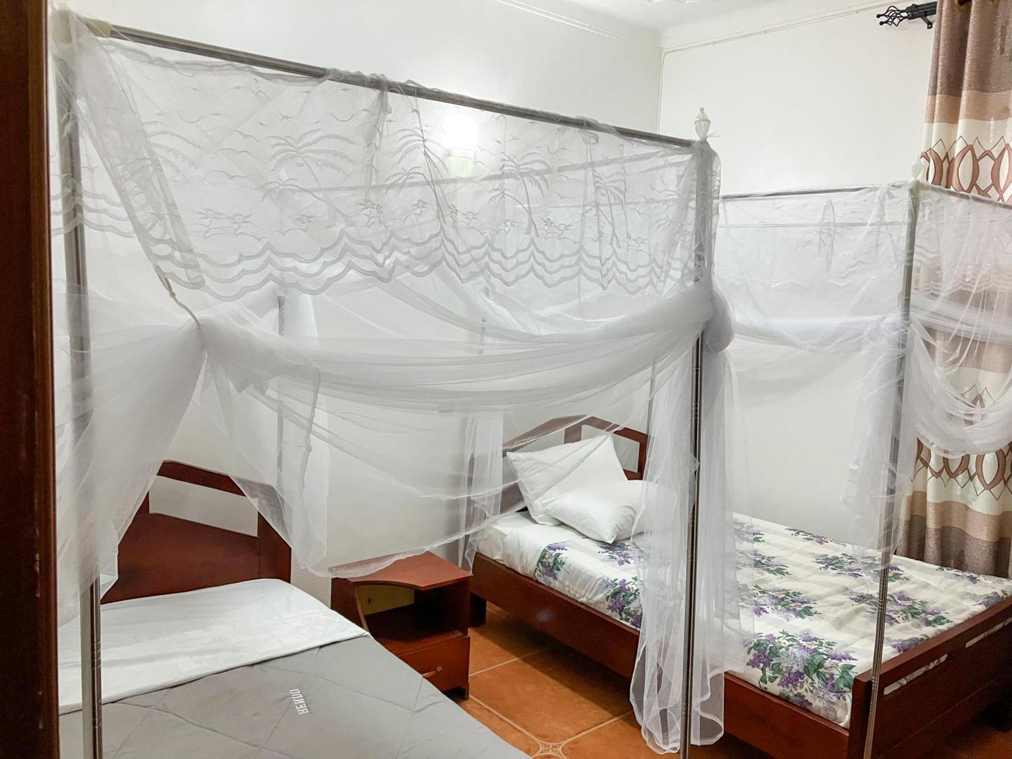 Hendo Hotel เอนเทบเบ้ ภายนอก รูปภาพ
