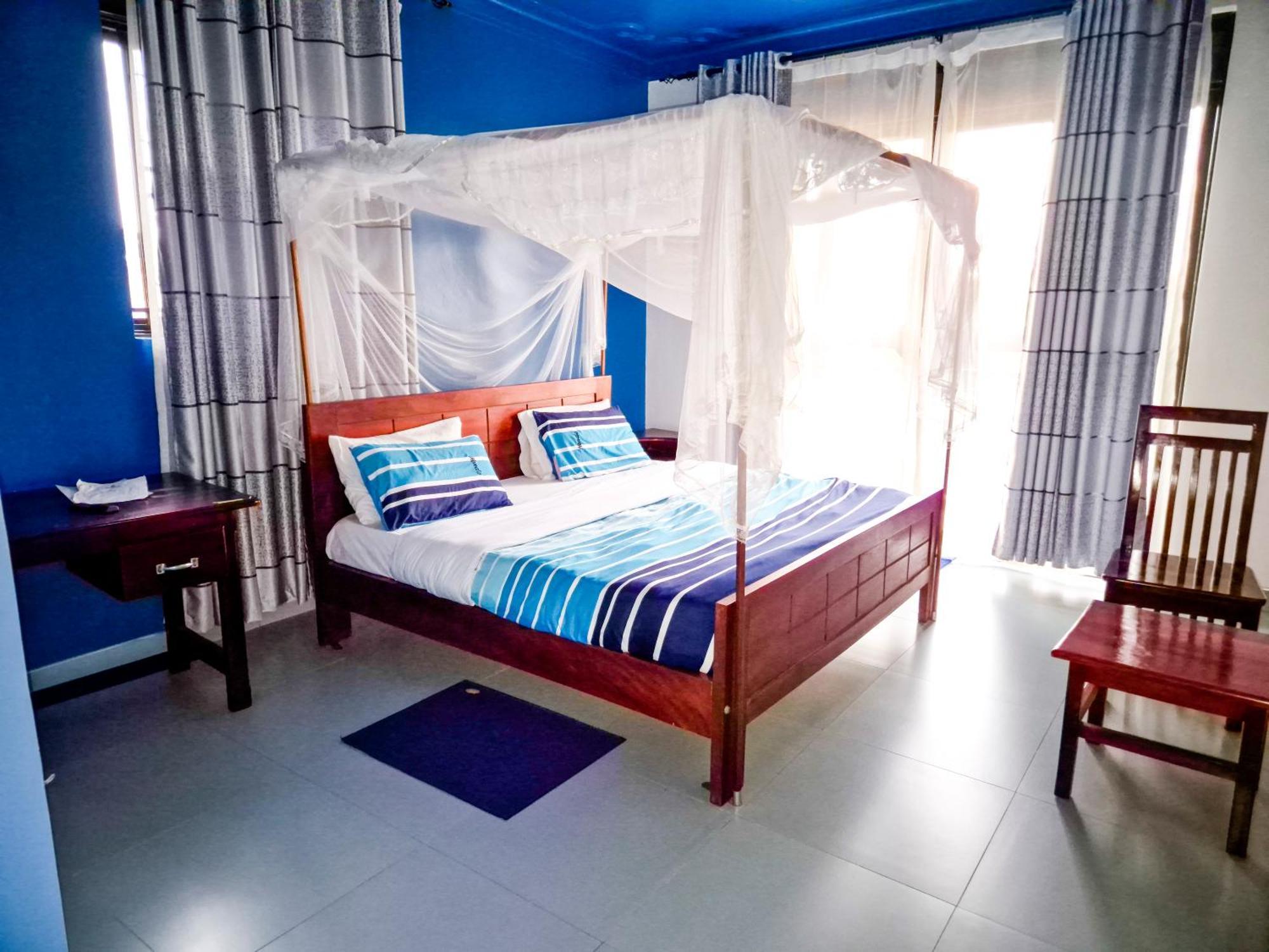 Hendo Hotel เอนเทบเบ้ ภายนอก รูปภาพ